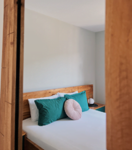 october in cascais room
