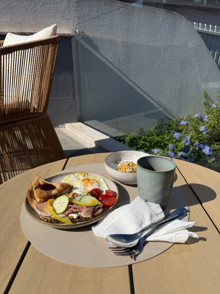 breakfast-in-cascais-hotel
